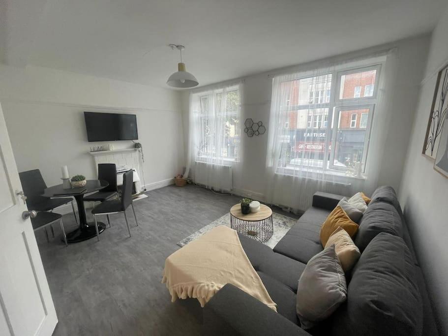 דירות לונדון Charming 2 Bed Flat On Tower Bridge מראה חיצוני תמונה