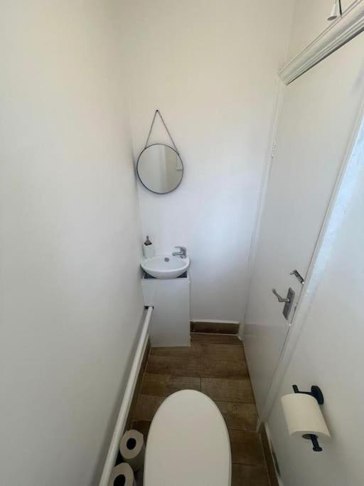 דירות לונדון Charming 2 Bed Flat On Tower Bridge מראה חיצוני תמונה