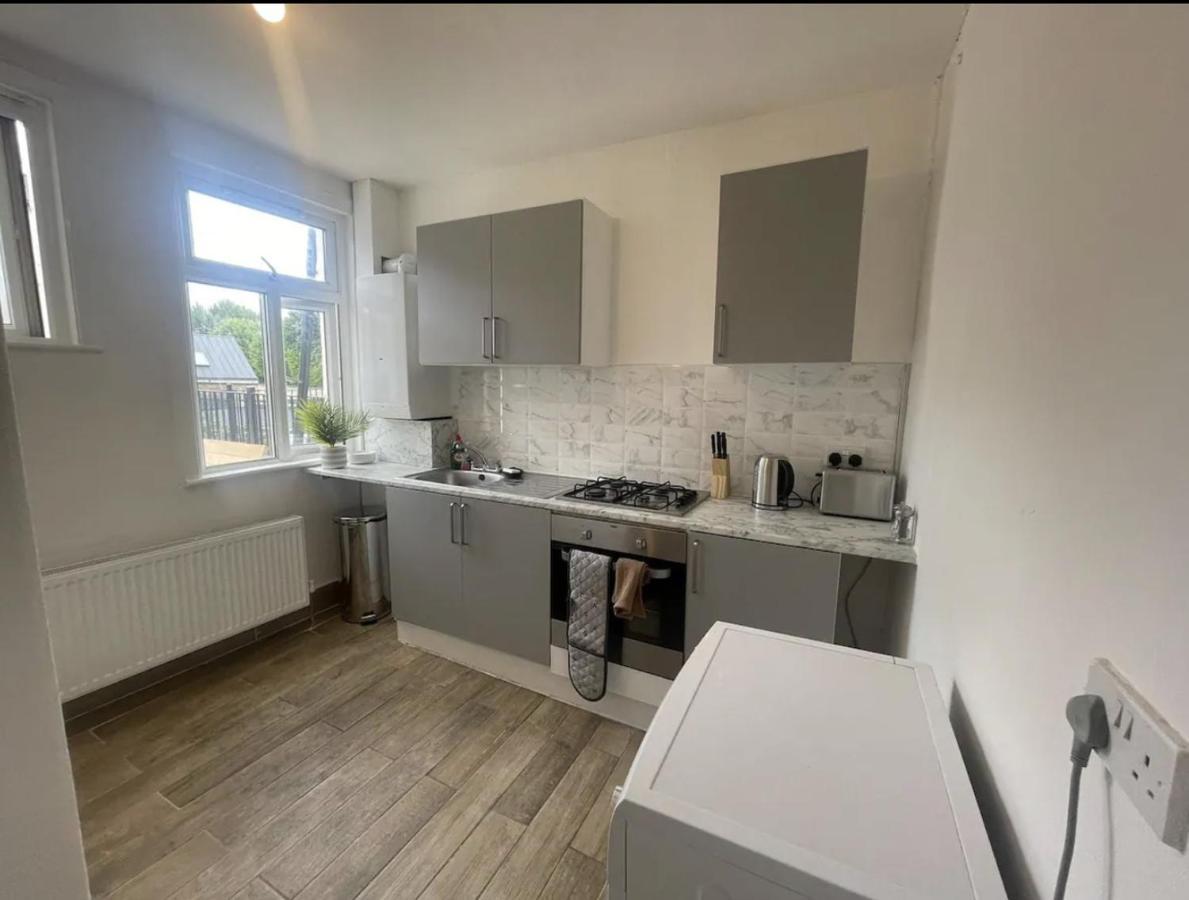 דירות לונדון Charming 2 Bed Flat On Tower Bridge מראה חיצוני תמונה
